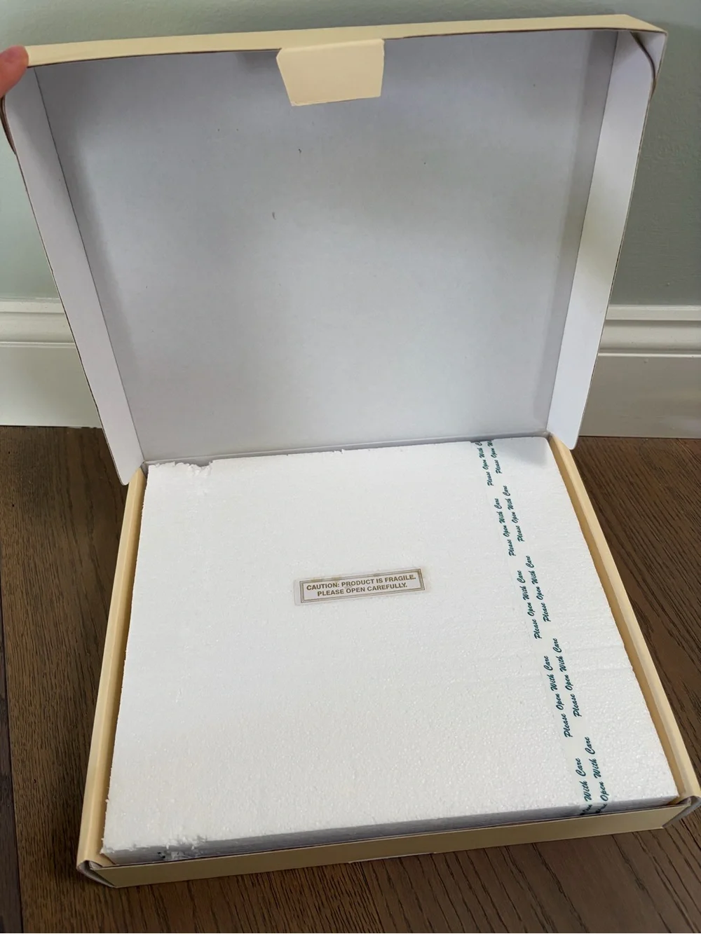 Lenox Masterpiece Ivory & Gold Floral Ceramic 5x7 Picture Frame